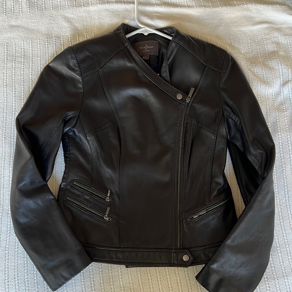 Cole Haan brown genuine leather jacket size small like new